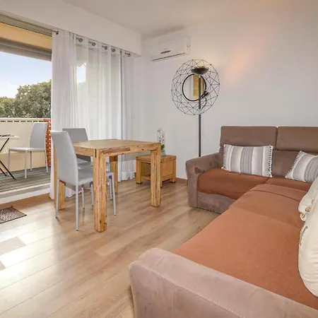 Awesome In Ajaccio With 1 Bedrooms Appartamento Ajaccio (Corsica)